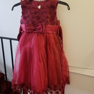 New Beautiful girl's dress.
